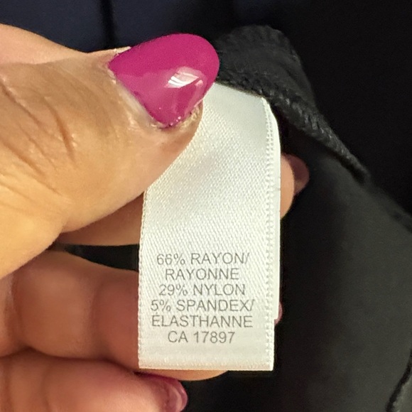 Banana Republic Elegant Black Long Sleeve Dress with Gold Zipper, size 10 - Picture 10 of 10